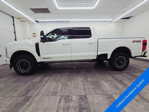 Star White Metallic Tri-Coat 2026 Ford F-250 Platinum