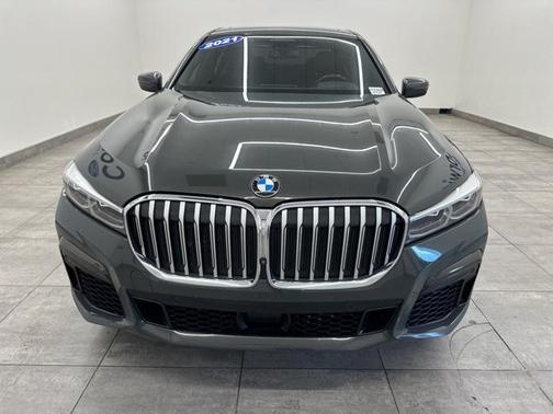 2021 BMW 750 i xDrive