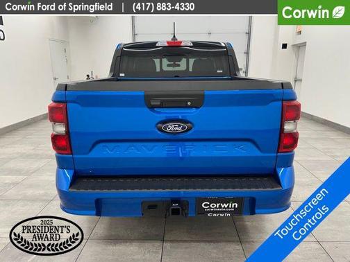 Velocity Blue 2026 Ford Maverick Lobo