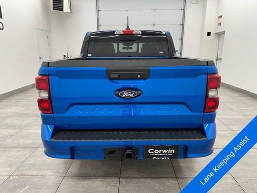 Velocity Blue 2026 Ford Maverick Lobo