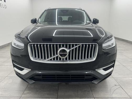 2024 Volvo XC90 B6 Plus Bright Theme 7-Seater