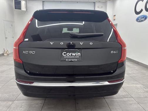 2024 Volvo XC90 B6 Plus Bright Theme 7-Seater