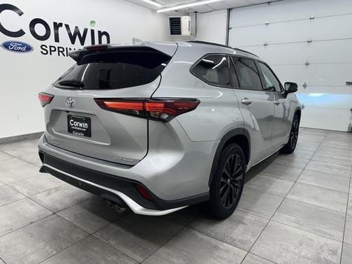 2024 Toyota Highlander XSE