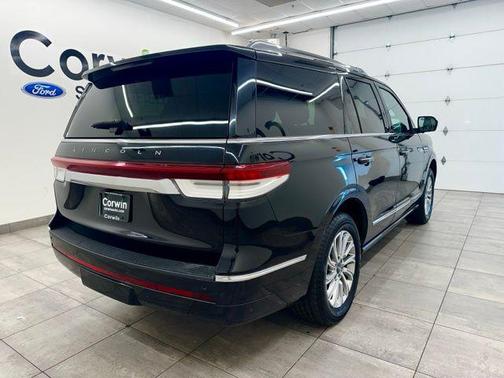 2024 Lincoln Navigator Premiere