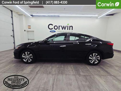 Super Black 2020 Nissan Altima S FWD