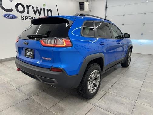 2020 Jeep Cherokee Trailhawk