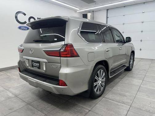 2017 Lexus LX 570 Base