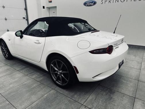 2016 Mazda MX-5 Miata Grand Touring
