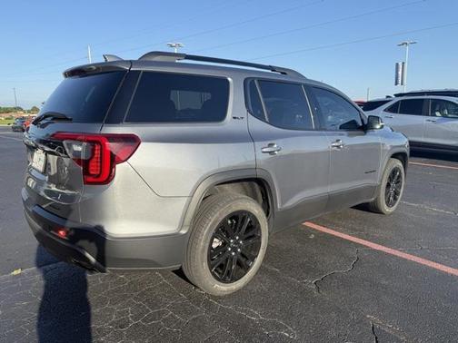 2021 GMC Acadia AWD SLT