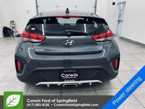 2019 Hyundai Veloster 2
