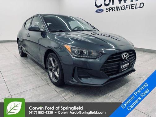 2019 Hyundai Veloster 2