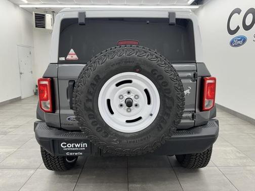 2025 Ford Bronco Heritage Edition