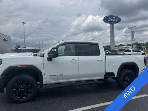 Summit White 2025 GMC Sierra 2500 AT4