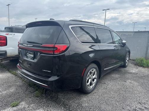 2023 Chrysler Pacifica Limited