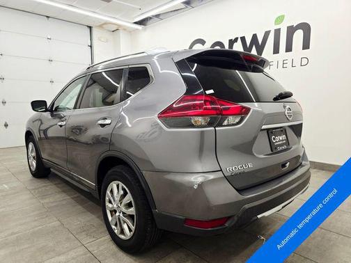 Gun Metallic 2018 Nissan Rogue SV