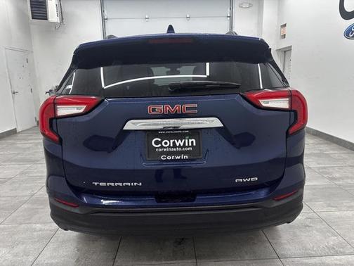 2022 GMC Terrain SLE