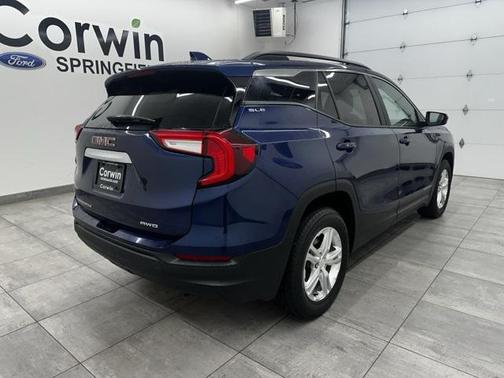 2022 GMC Terrain SLE