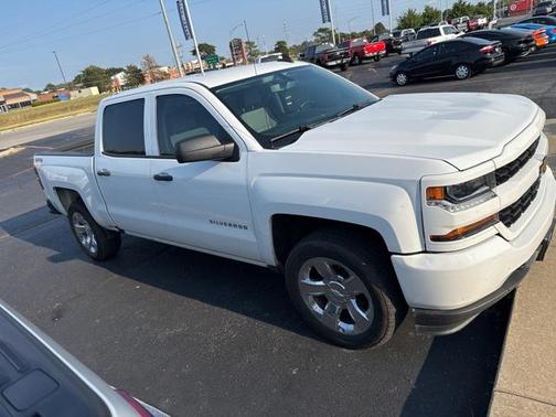 2018 Chevrolet Silverado 1500 Custom