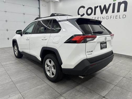 2020 Toyota RAV4 XLE