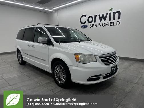 2014 Chrysler Town & Country Touring-L