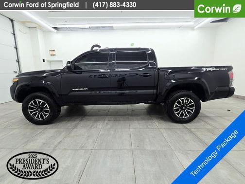 Midnight Black Metallic 2021 Toyota Tacoma TRD Sport