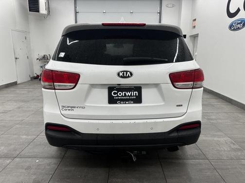 2017 Kia Sorento LX