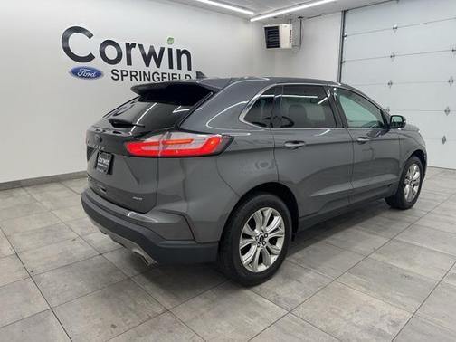 2023 Ford Edge Titanium