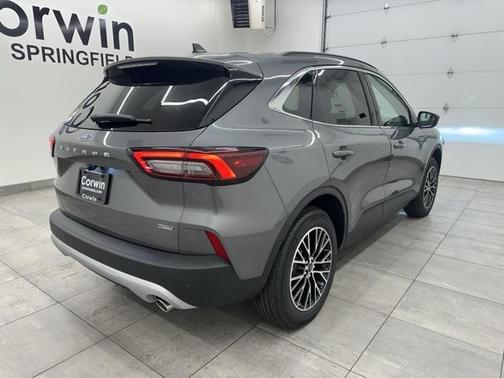 2026 Ford Escape PHEV SE
