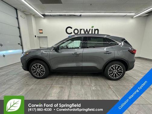 2026 Ford Escape PHEV SE