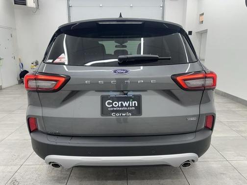 2026 Ford Escape PHEV SE