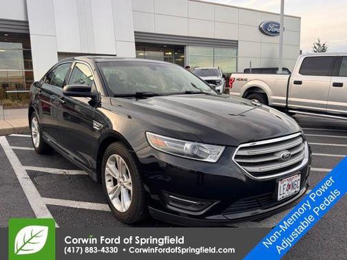 2015 Ford Taurus SEL