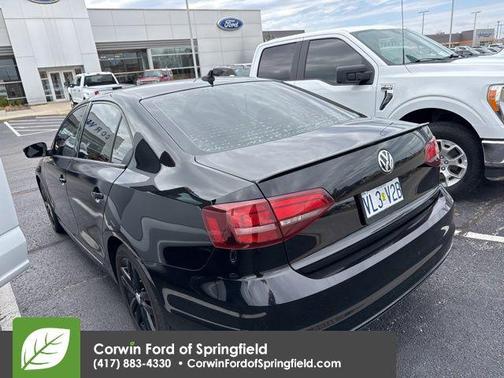 Black Uni 2018 Volkswagen Jetta 1.8T SE Sport