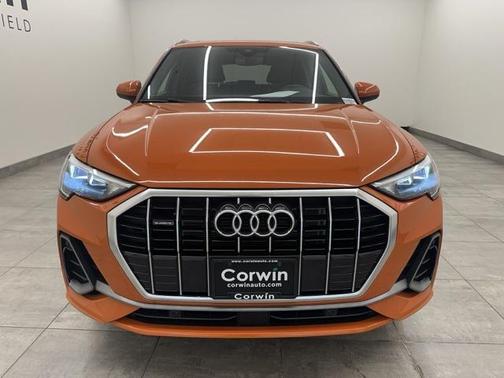 2022 Audi Q3 45 S line Premium