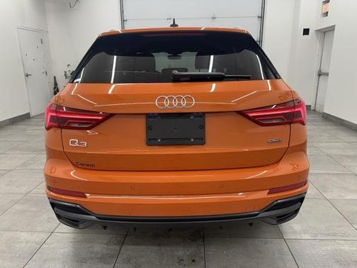 2022 Audi Q3 45 S line Premium