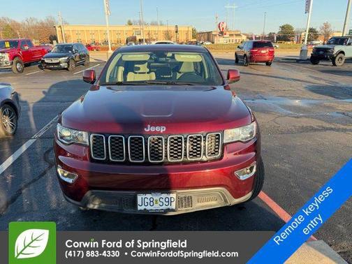 2017 Jeep Grand Cherokee Laredo