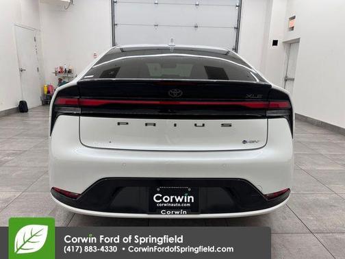 2024 Toyota Prius XLE