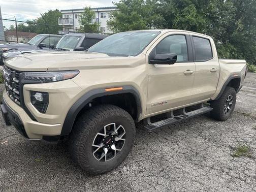 2023 GMC Canyon AT4X