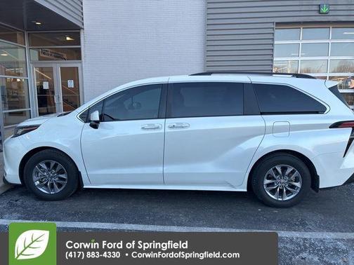 2021 Toyota Sienna XLE 7 Passenger