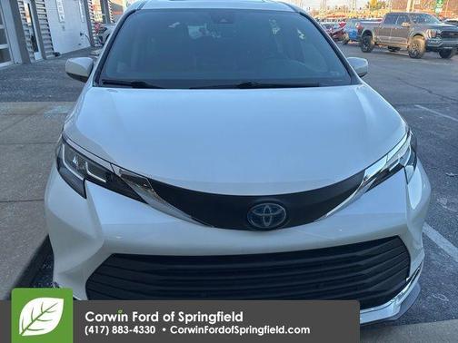 2021 Toyota Sienna XLE 7 Passenger