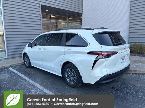 2021 Toyota Sienna XLE 7 Passenger