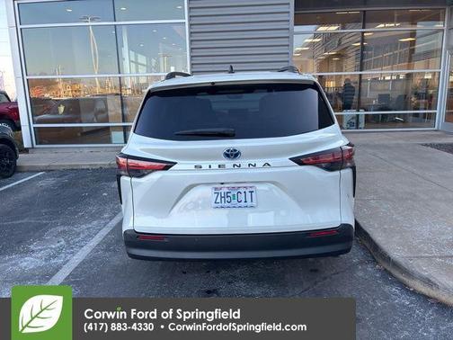 2021 Toyota Sienna XLE 7 Passenger