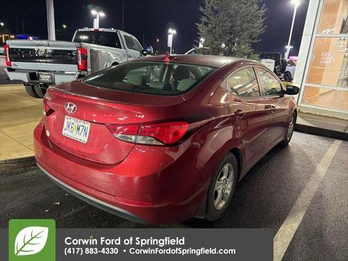2014 Hyundai ELANTRA SE