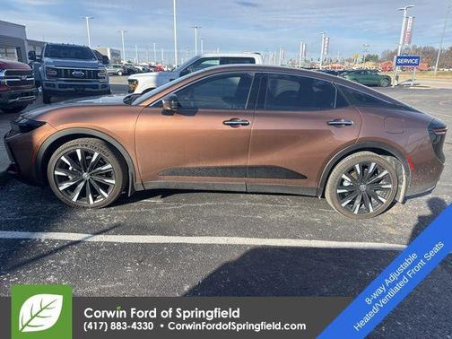 2023 Toyota Crown Platinum