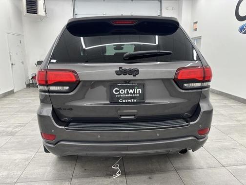 2017 Jeep Grand Cherokee Altitude