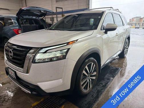 Everest White Pearl Tricoat 2025 Nissan Pathfinder Platinum 4WD