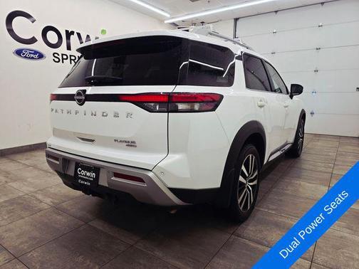 Everest White Pearl Tricoat 2025 Nissan Pathfinder Platinum 4WD