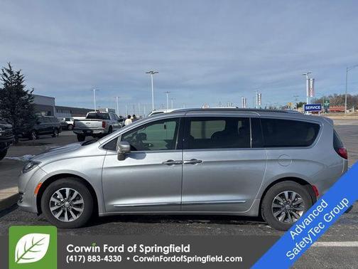 2020 Chrysler Pacifica Touring-L Plus