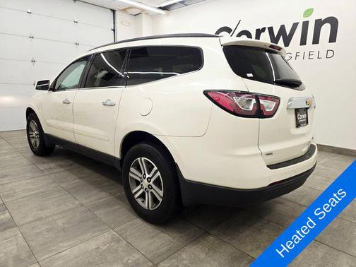 White Diamond Tricoat 2015 Chevrolet Traverse 1LT