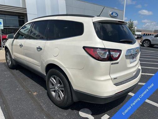 White Diamond Tricoat 2015 Chevrolet Traverse 1LT