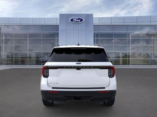 Star White Metallic Tri-Coat 2026 Ford Explorer Active